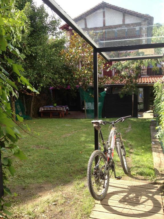 Hostal Auzoa Bera  Exterior foto